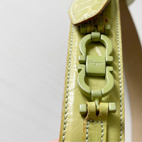 Salvatore Ferragamo lime green croc embossed leather tonal Gancini belt - Picture 4 of 11
